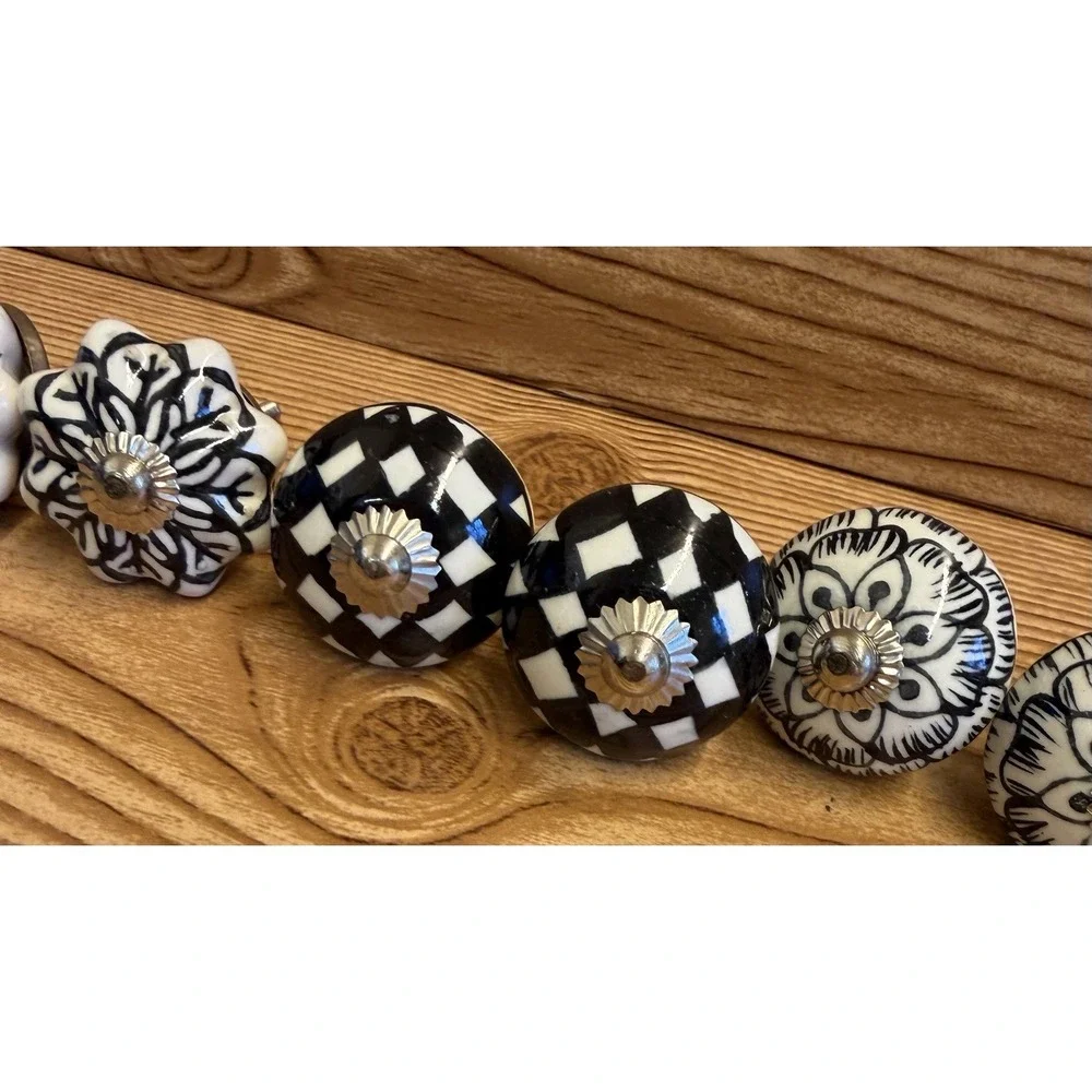 Black & White Ceramic Cabinet Knobs‎ Drawer Pulls Lot of 13 round 1.5